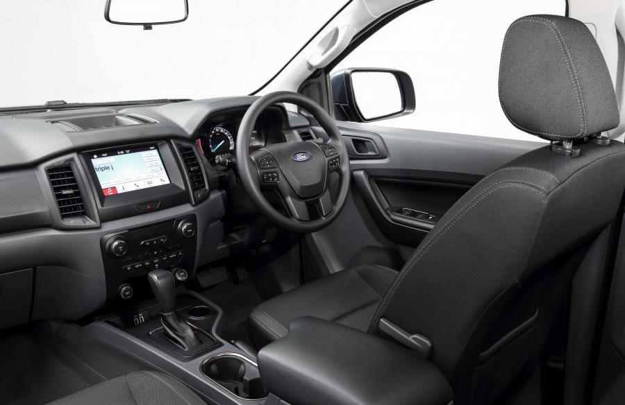 Интерьер Ford Everest Ambiete 2015 года  (AU) (фото 39 из 40)